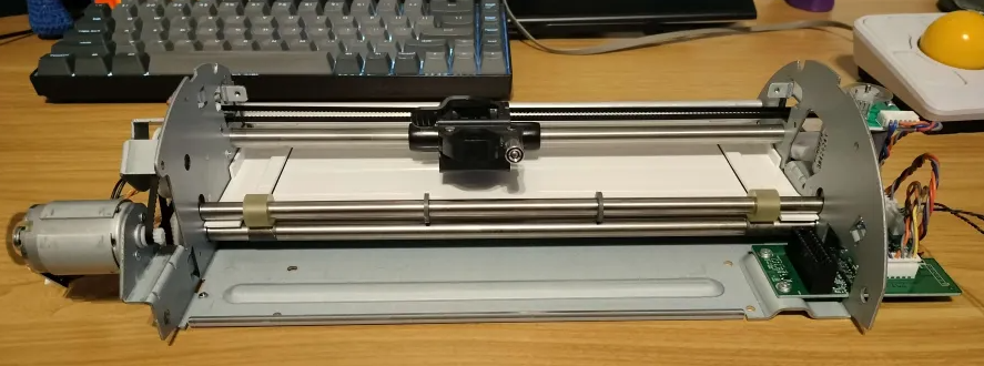 Photo of the guts of a Cricut Mini